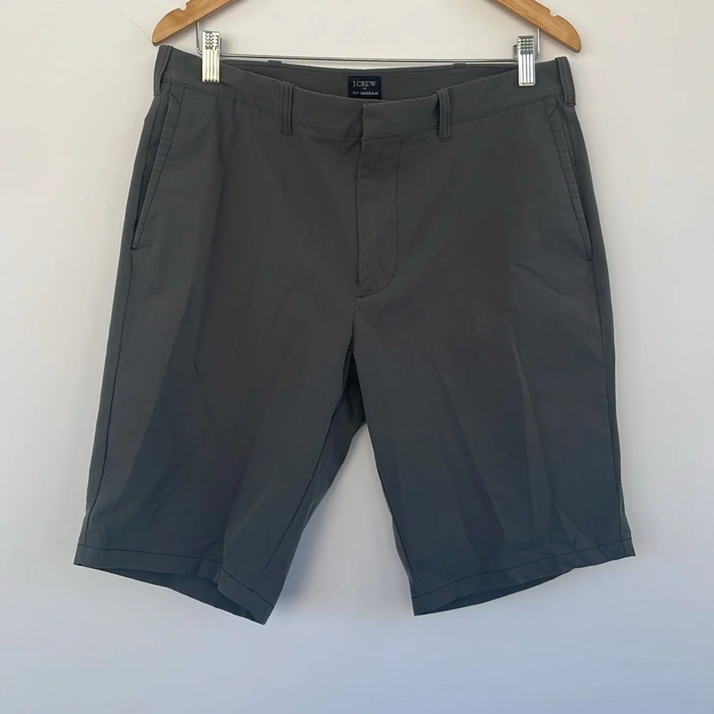 J. Crew Gray 11” Inseam Flat Front Shorts Size 33